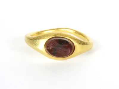 Fede-Ring, Gold mit Karneol-Intaglio, Ansicht von oben