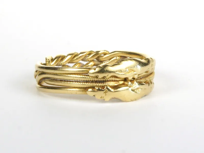Gimmel-Ring, gold, Seitenansicht von der anderen Seite