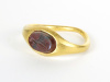 Fede-Ring, gold, Seite links